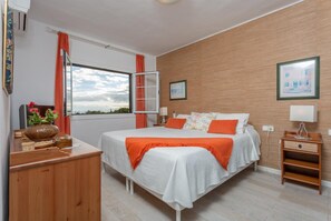 Room - Vrbo Property (Macher)