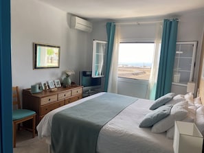 3 chambres, fer et planche Ă repasser, Wi-Fi, draps fournis