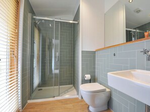 Cottage | Bathroom - 4 Southern Place (Liskeard)