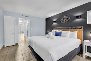 1 chambre, fer et planche à repasser, draps fournis