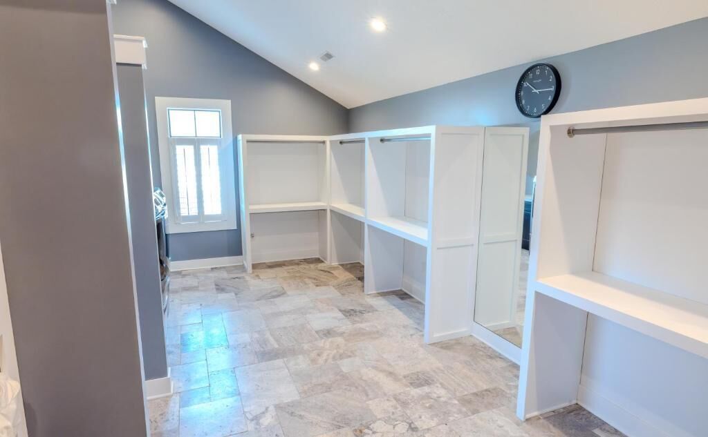 Superior Suite, Pool View | Interior