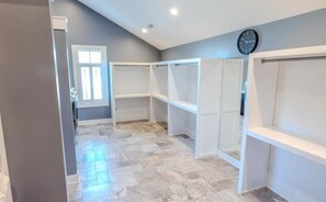 Superior Suite, Pool View | Interior