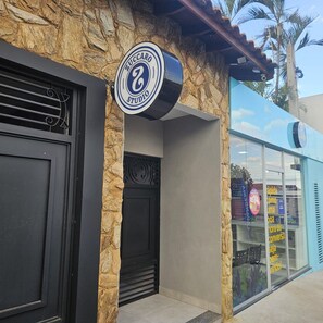 Exterior detail - Zuccaro Studio (Bauru)