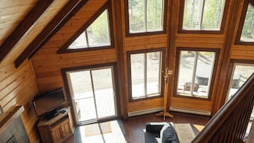 Chalet 4 ~ Rivière Ste-Marguerite | Living area