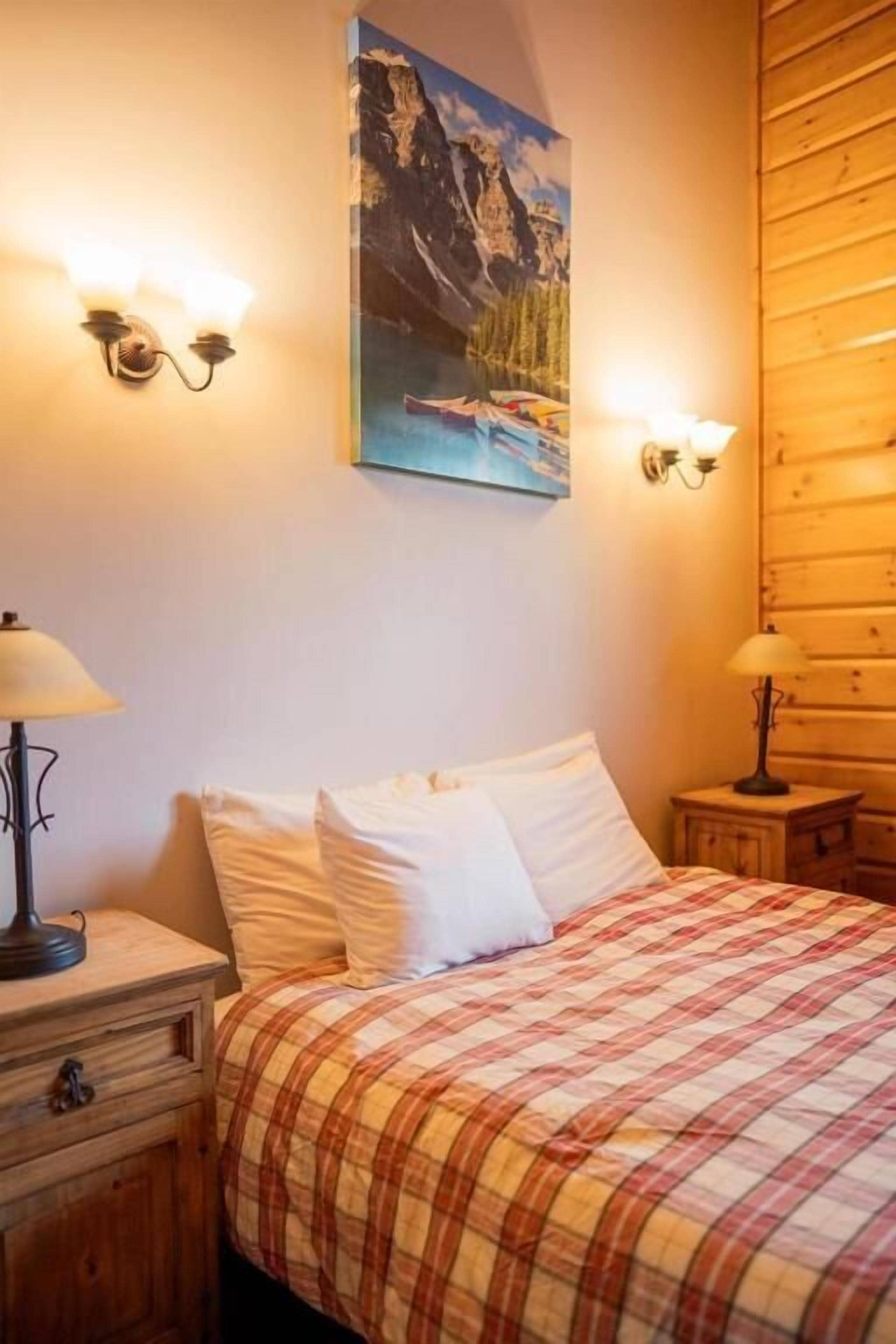 Chalet, Mountain View