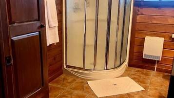 Basic Chalet, Balcony, Mountain View | Interior