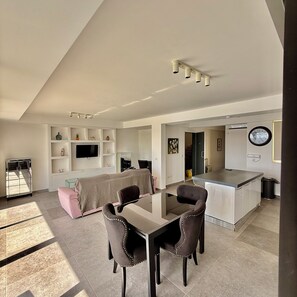 Interior - Cozy 2-bedroom apartment in amazing Tas-Sliema with Valletta Views (Tas-Sliema)