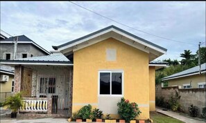 Exterior - Terrific 2-bedroom house with AC in Montego Bay (Montego Bay)