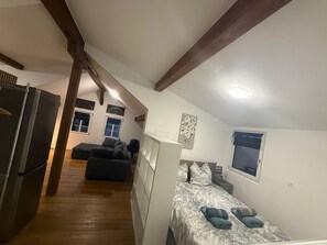 Room - Beautiful 1-bedroom apartment in charming Wimmis perfect for relaxing stay (Wimmis)