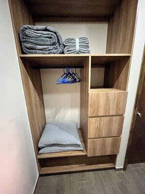 Cabin tiện nghi đơn giản, 1 phòng ngủ, quang cảnh núi | Nội thất