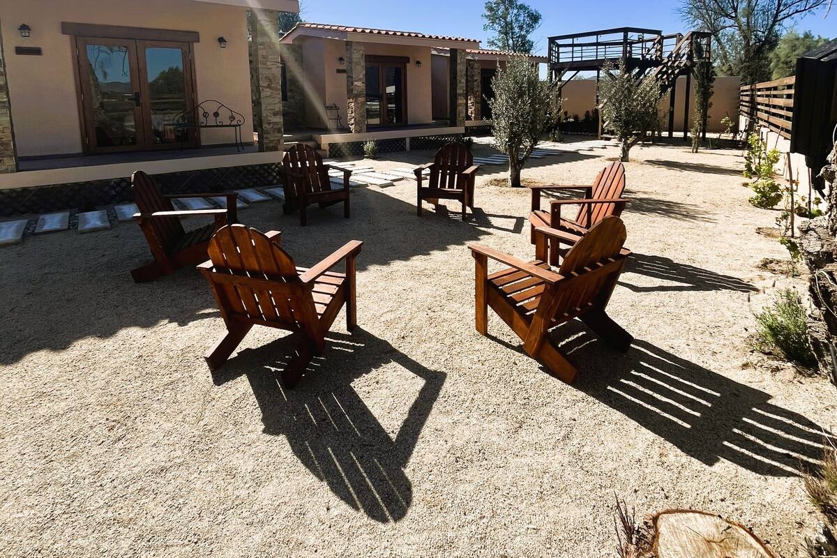 Cabin tiện nghi đơn giản, 1 phòng ngủ, quang cảnh núi