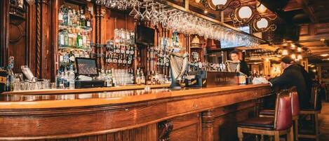Bar (in der Unterkunft)