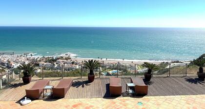 Charming 4-Bed Villa, Private Pool & Garden, Overlooking beach, Sea Views.