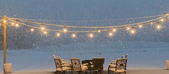 Amazing 6 BDR/BTH lodge in Timpson; minutes from Lake Murvaul &Wild Spring Dunes