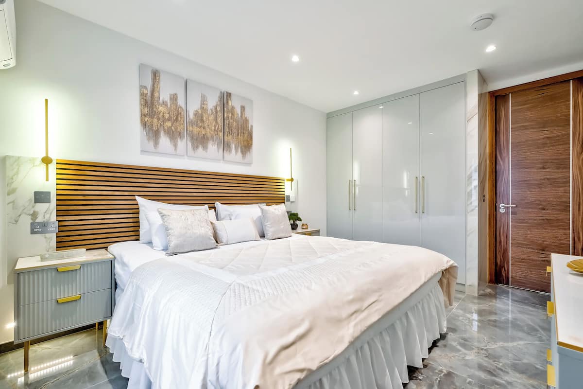 ラグジュアリー アパートメント