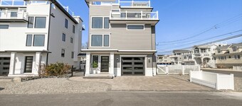 Brand New Construction with pool in North Beach Haven Luxury Bay-View Retreat