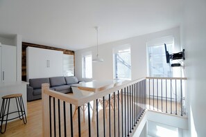 Interior - Les Appart Fleuri #6 |PARKING (Québec)