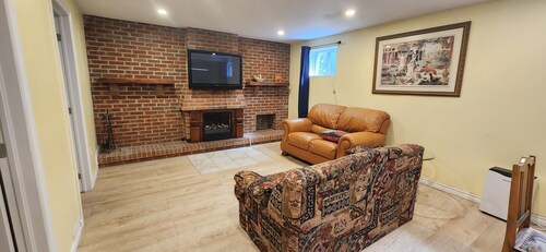 Logement entier à louer, stationnement inclus
