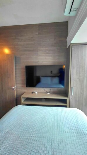เครื่องนอนระดับพรีเมียม, ผ้าม่านกันแสง, เตารีด/โต๊ะรีดผ้า, Wi-Fi ฟรี