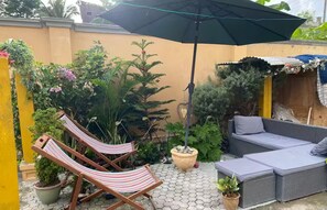 Terrace/patio - Whiteriver villa 1bedroom apartment (Ocho Rios)