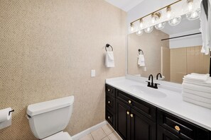 Bathroom - Historic Armory Square Stay with Private Outdoor Space (Syracuse)