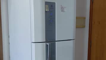 Leilighet, kjøkken, elveutsikt | Eget kjøkken