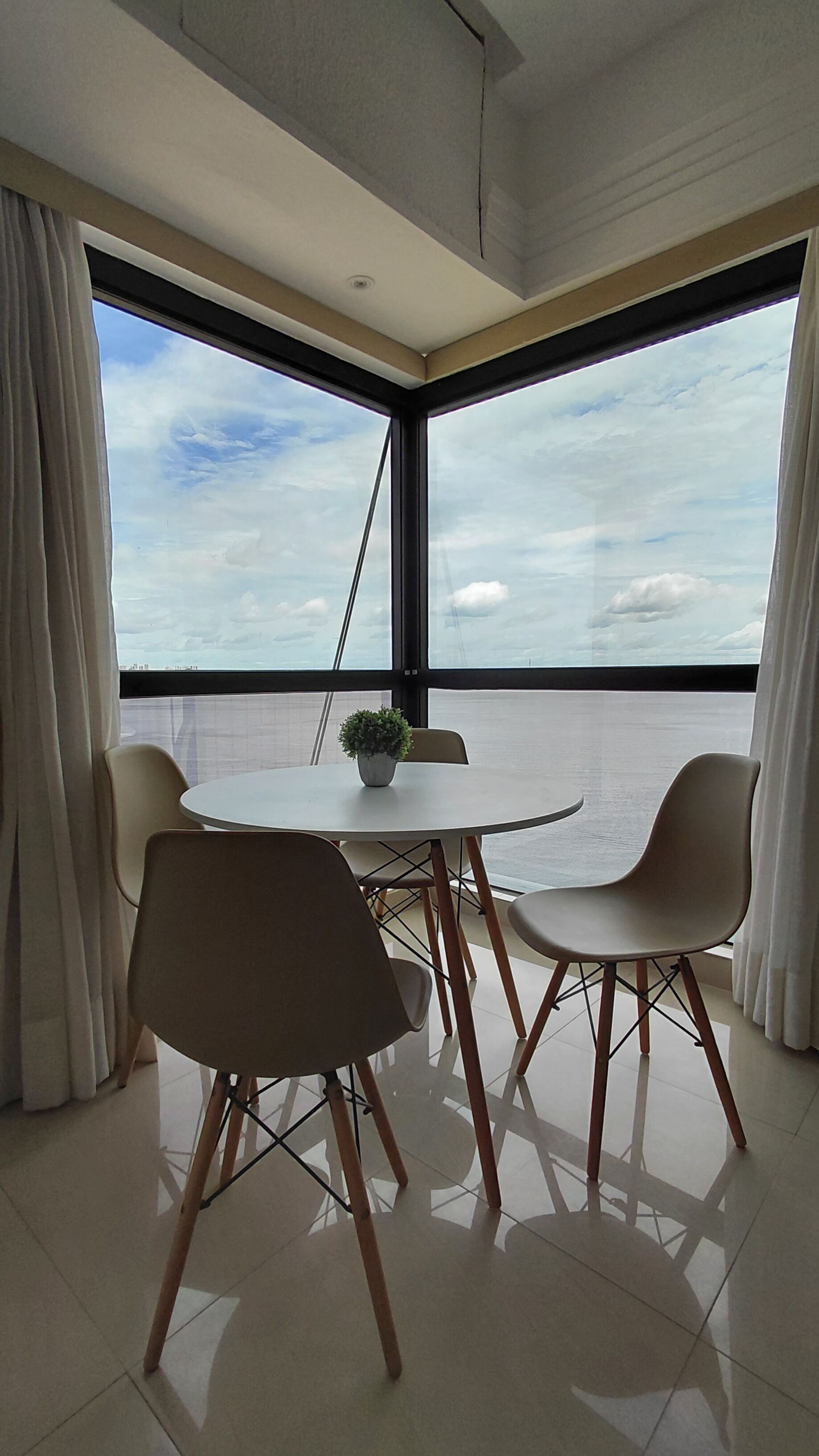 Apartment, Kitchen, River View | Living area