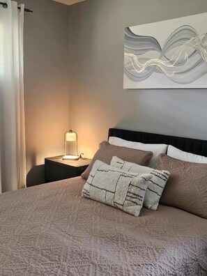4 chambres, fer et planche à repasser, Wi-Fi gratuit, draps fournis