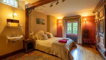 Villa Luxury, vista giardino, sul cortile