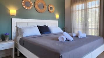 Deluxe Double Room | In-room safe, blackout drapes, free WiFi