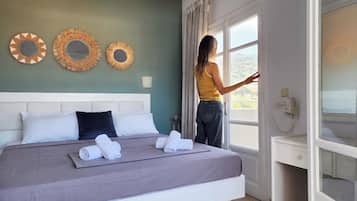 Deluxe Double Room | In-room safe, blackout drapes, free WiFi