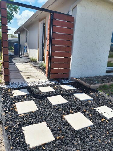Wonderful 1-bedroom Guest Apartment in mid-centurymodern house in Port Richey