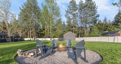 Family-Friendly Apt Near Glacier w/ Pickleball