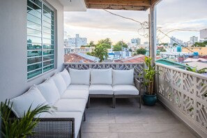 Property grounds - Charming House with Terrace by The Sea (San Juan)