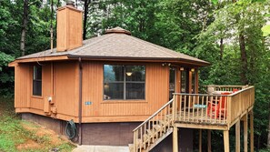 Exterior - Bootleggers Villa | Hot Tub • Mtn Views • Pet (Gatlinburg)