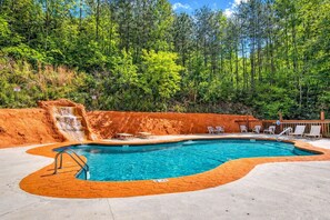 Outdoor pool - Bootleggers Villa | Hot Tub • Mtn Views • Pet (Gatlinburg)