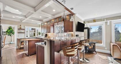 Just Beachy: Steps away from Lake CDA!