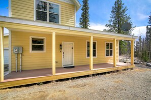 Exterior - Beautiful Alma Home: MTN Views: Close to Breck! (Fairplay)
