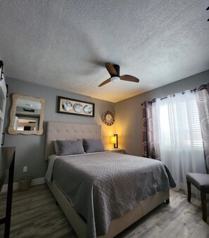 2 bedrooms, desk, iron/ironing board, free WiFi