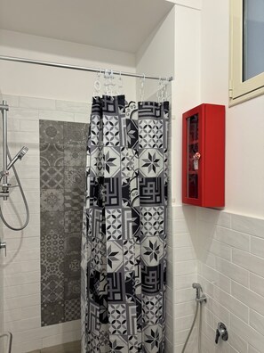 Bathroom - Sicilia Accessible Travel (Carini)