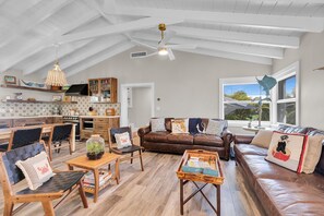 Smart TV - Manatee Cove #boatdock, #pool, #TikiHut #All Inclusive (Marathon)