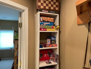 Game room - Walk To Skiing, Quiet Neighborhood, Big House (Steamboat Springs)