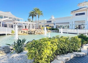 Property grounds - Cozy Escape 2-bedroom house in Zephyrhills-Close to many amenities (Zephyrhills)