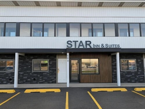 Star Inn & Suites