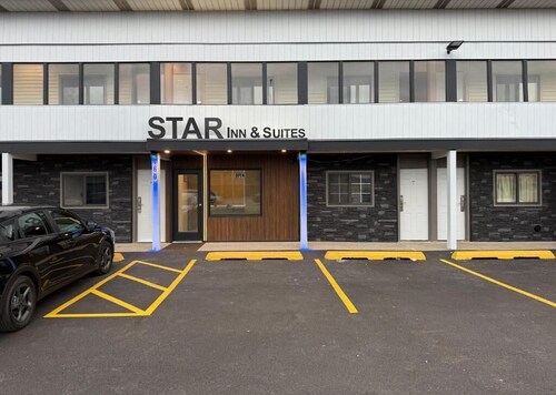 Star Inn & Suites