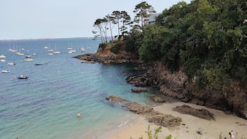 Sun loungers