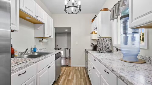 Cozy bungalow in the center of town