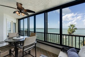 Outdoor dining - Gorgeous Punta Rassa Condo 504 - River and Sunset views! (Fort Myers)