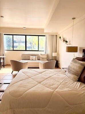 1 bedroom, WiFi, bed sheets