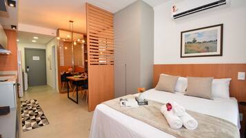 Apartment | Blackout drapes, iron/ironing board, WiFi (free)
